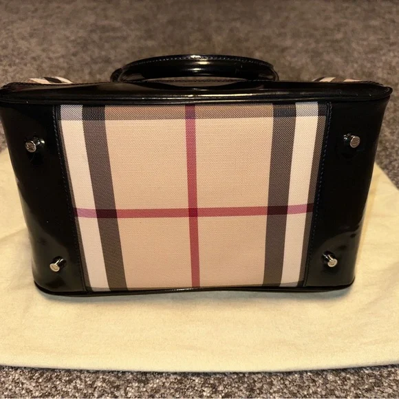 Burberry “Bowling Bag” - Picture 5 of 7